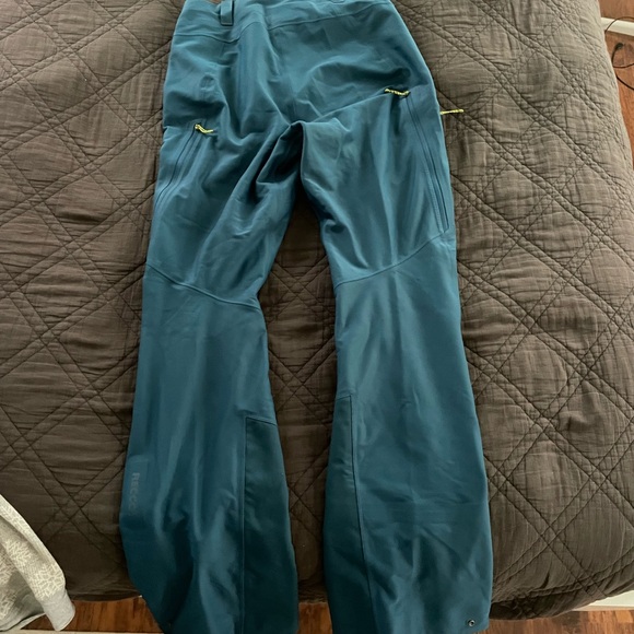 Patagonia Men's Blue Pants - Picture 6 of 8